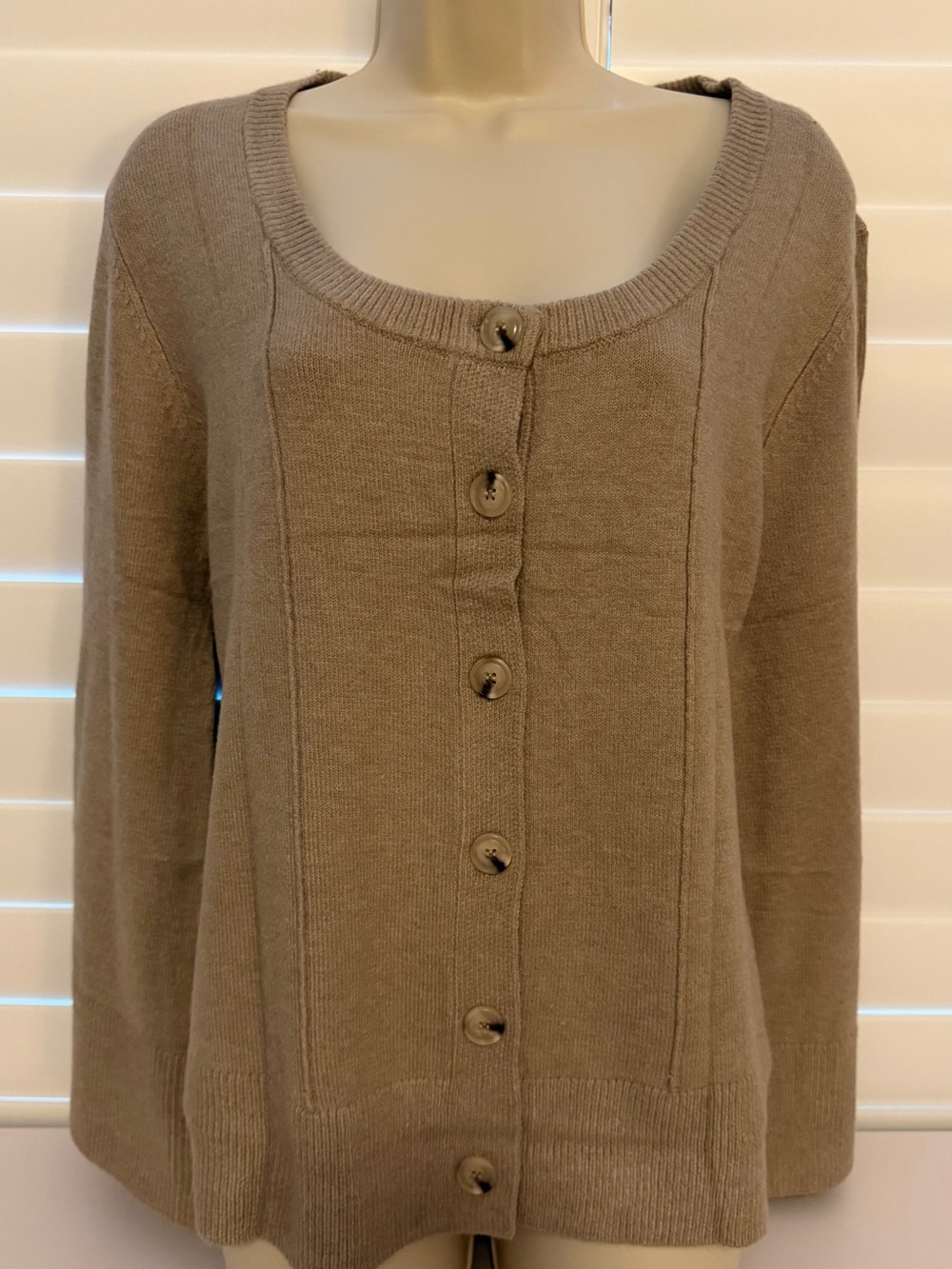 Women’s Taupe Button-Front Knit Cardigan